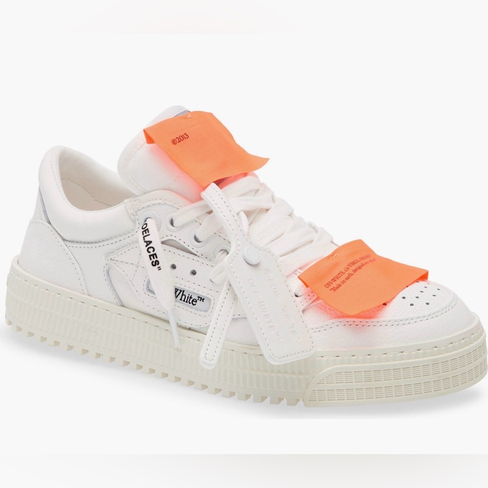 Off-White Off Court 3.0 Low Top Sneaker Shoes New NIB White Orange Women’s